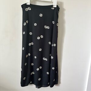 FREE ASSEMBLY | Women’s Black Floral Midi Skirt size Small